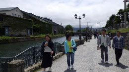 小樽運河を散策